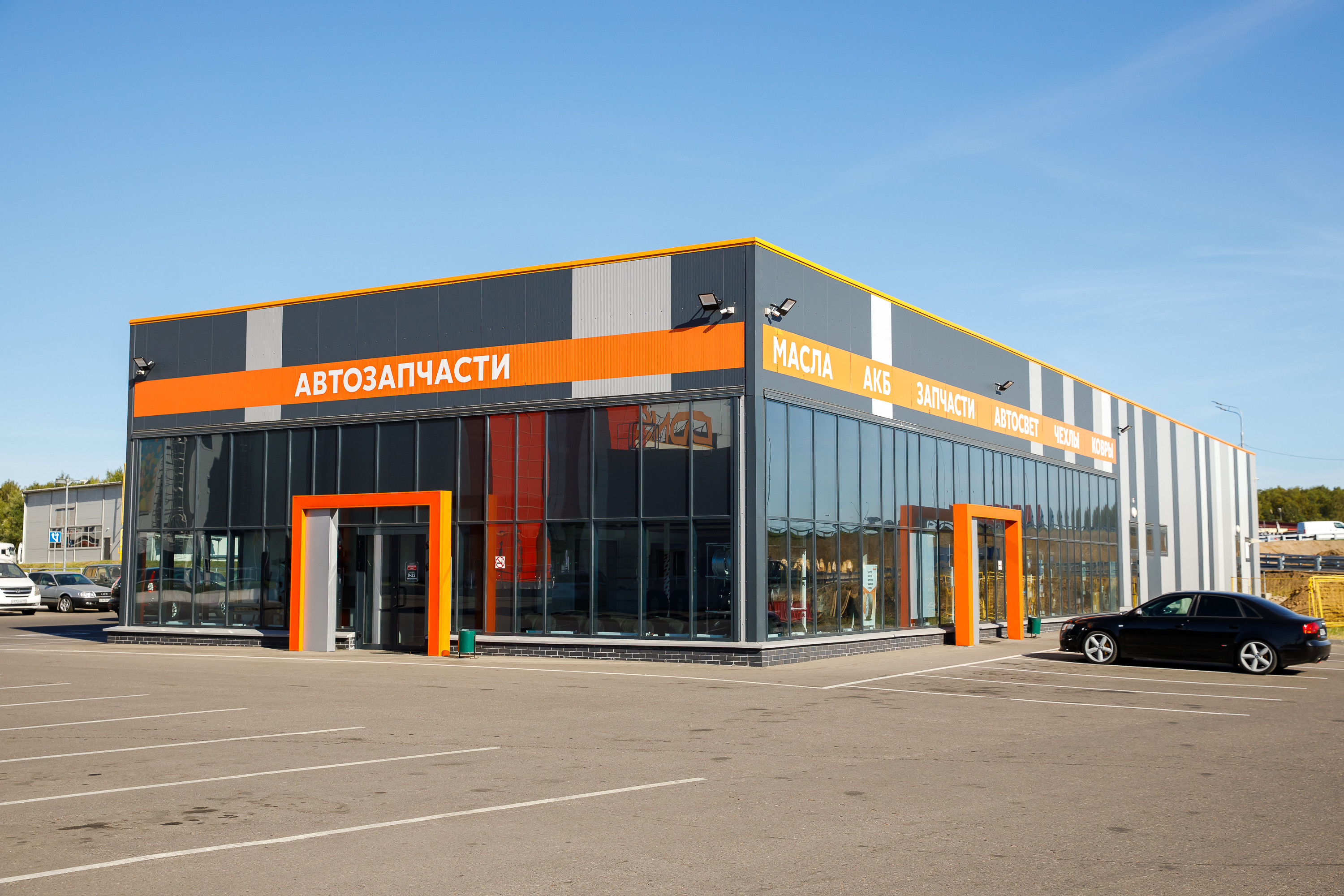История нашего автомолла: от идеи до современного центра для автомобилистов